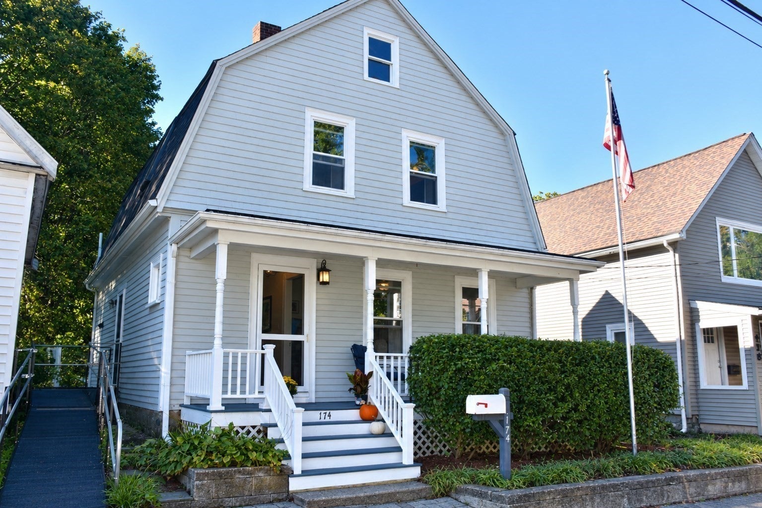 174 Center Avenue
