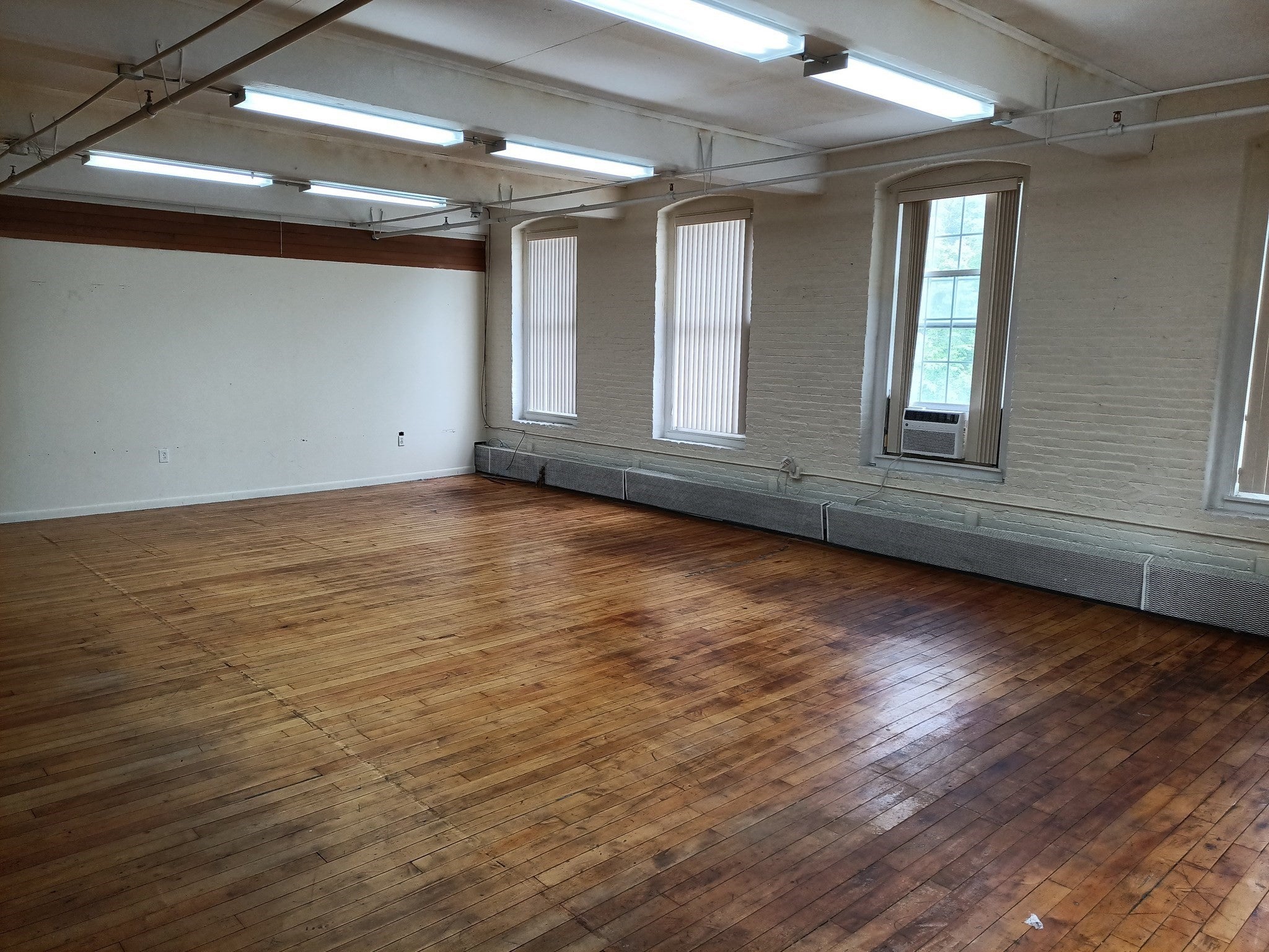 559 Main Street - Rt. 20 unit 201