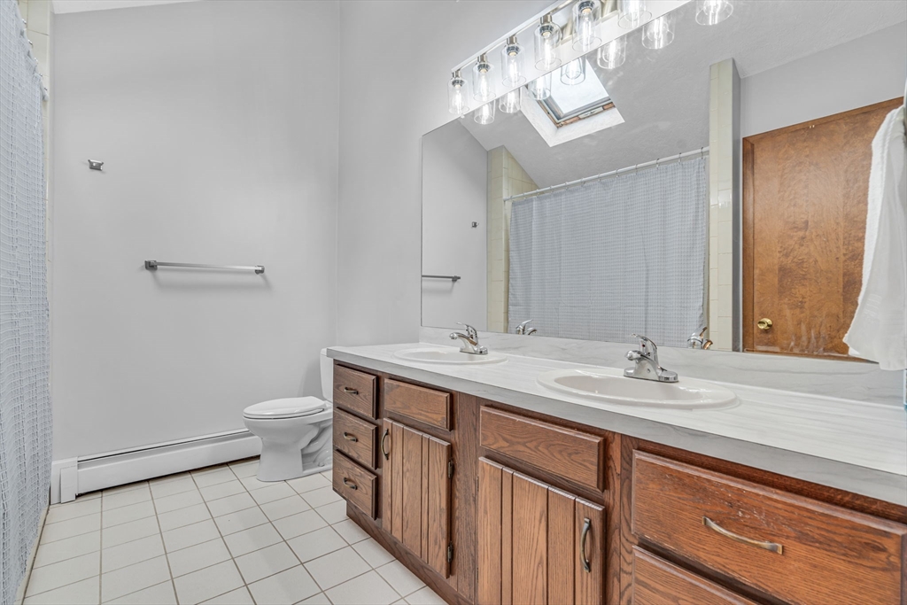 Blackstone, Massachusetts 01504, United States, 4 Bedrooms Bedrooms, ,3 BathroomsBathrooms,Residential,Active,194838