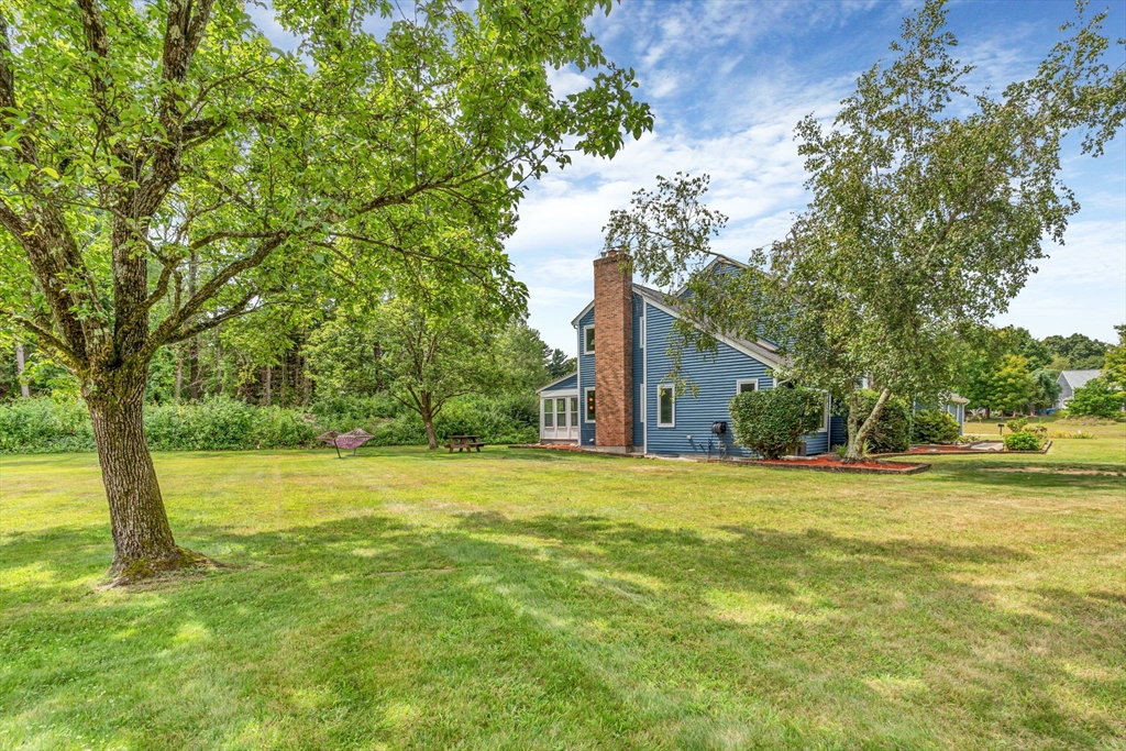 Blackstone, Massachusetts 01504, United States, 4 Bedrooms Bedrooms, ,3 BathroomsBathrooms,Residential,Active,194838