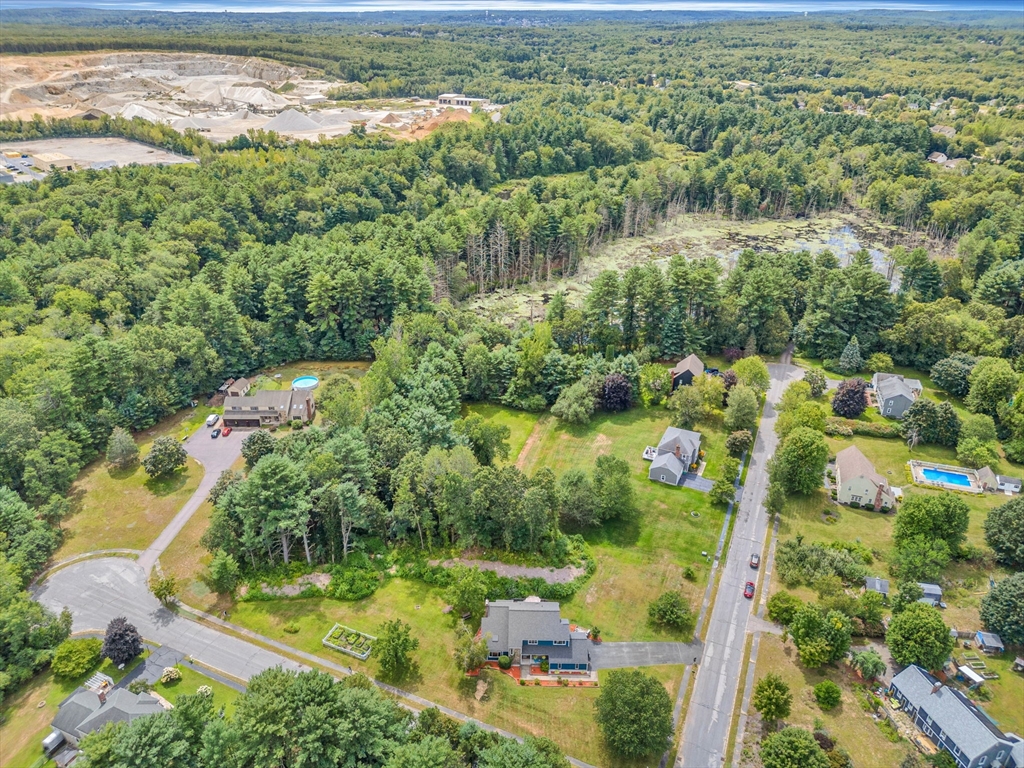 Blackstone, Massachusetts 01504, United States, 4 Bedrooms Bedrooms, ,3 BathroomsBathrooms,Residential,Active,194838