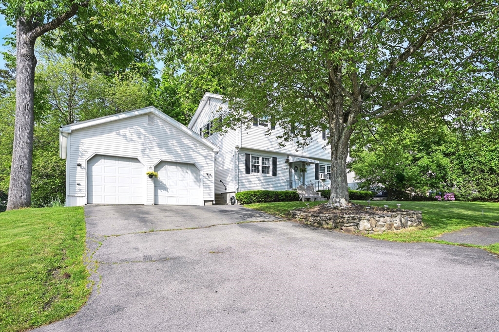 76 Hillside Dr