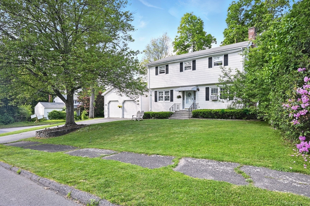 76 Hillside Dr