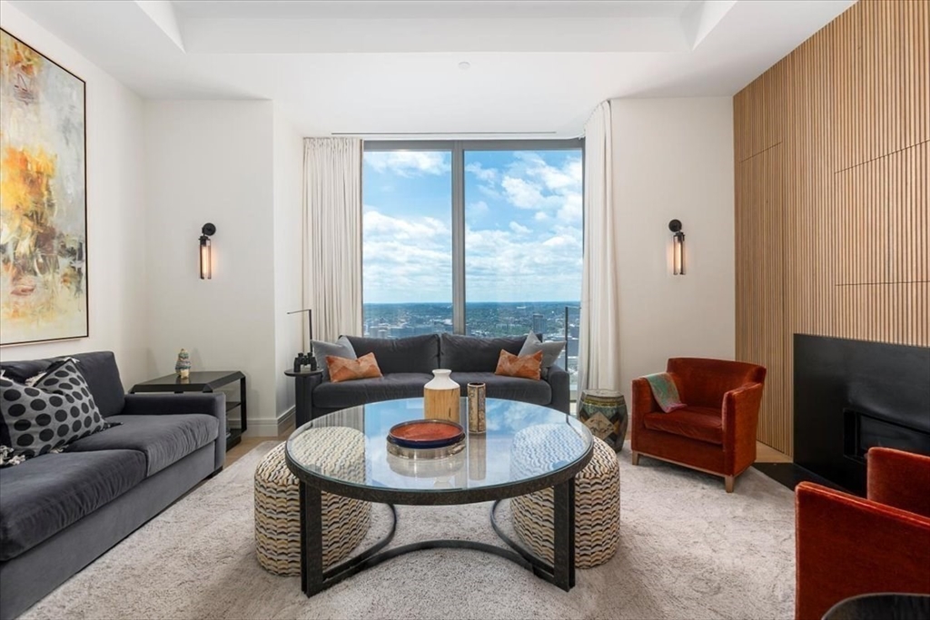 1 Dalton St 4705