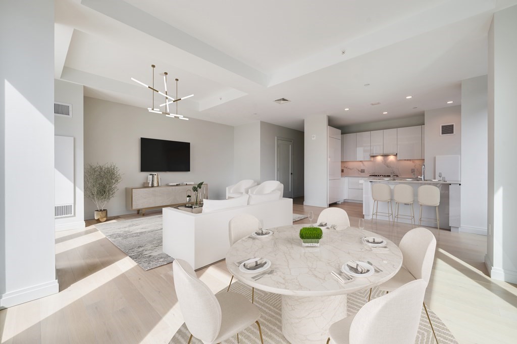 135 Seaport Blvd 1810