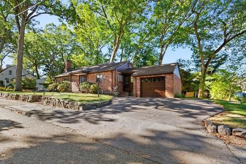 78 Windemere Cir Braintree MA 02184