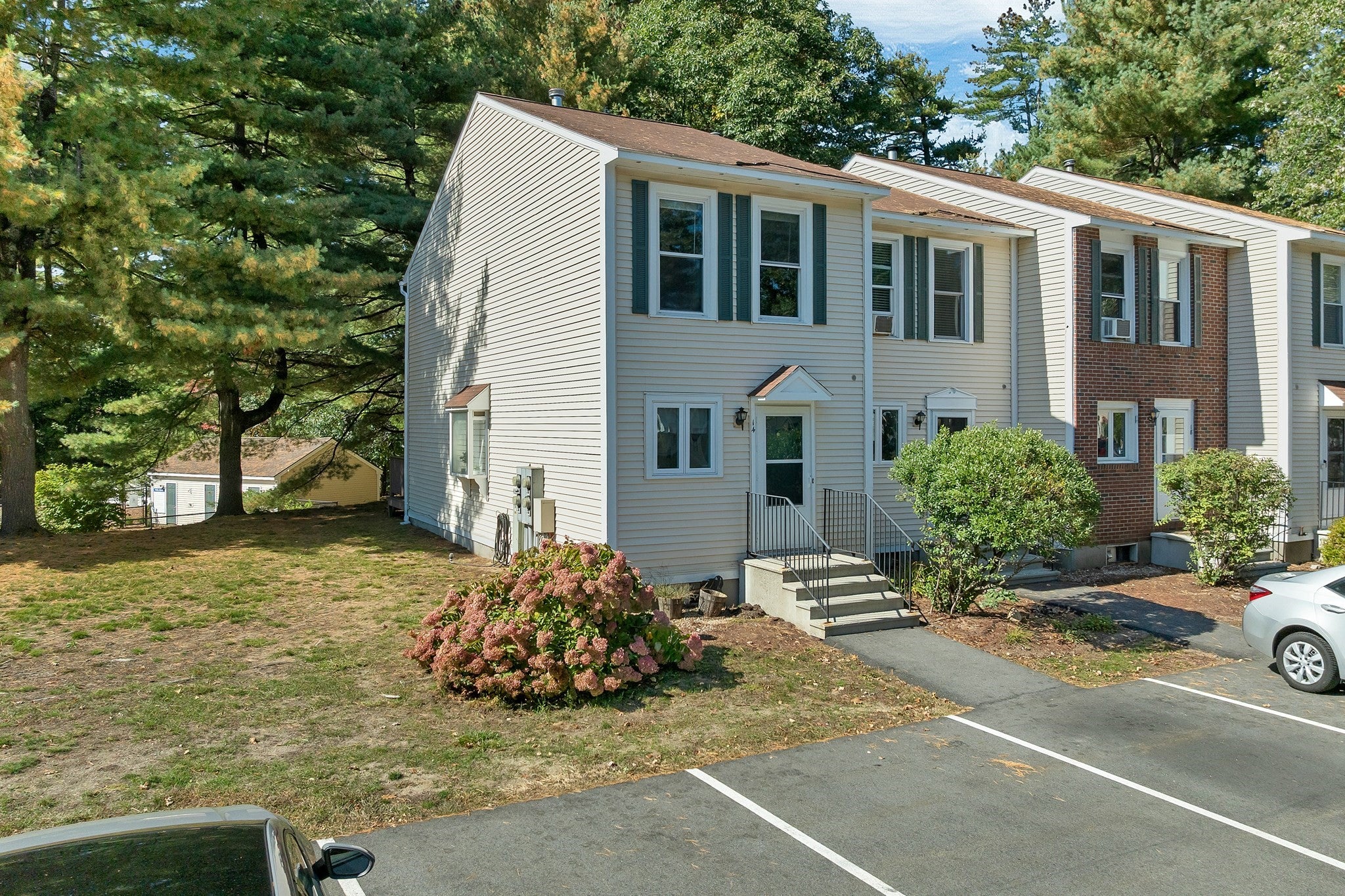 14 Shelburne Road /