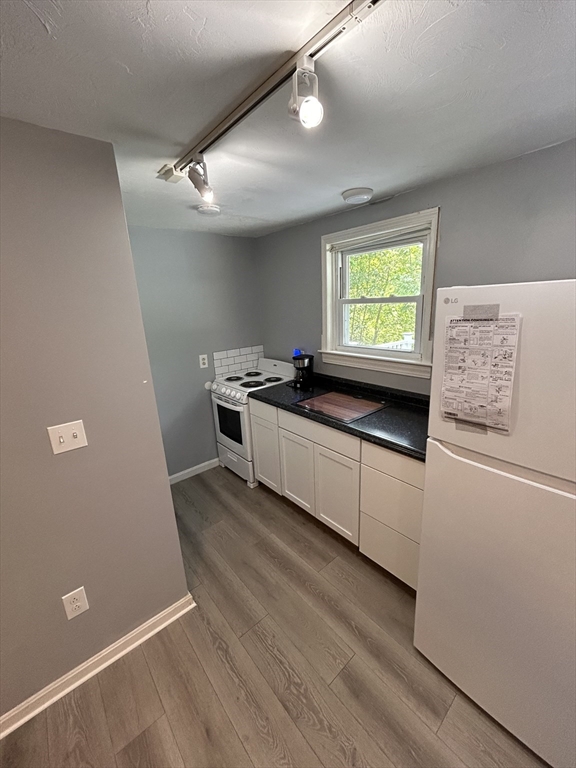 33 North Sullivan Rd 2