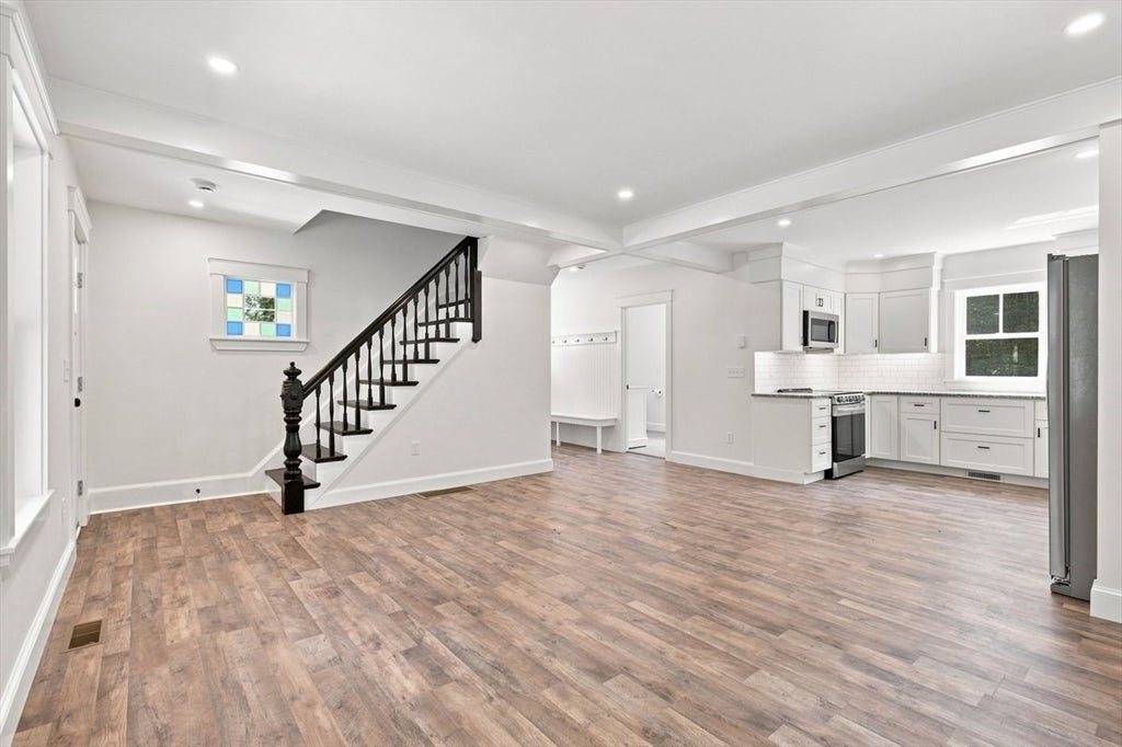 21 King Street, Hanover, MA, 21 King Street, Hanover, MA Photo #8