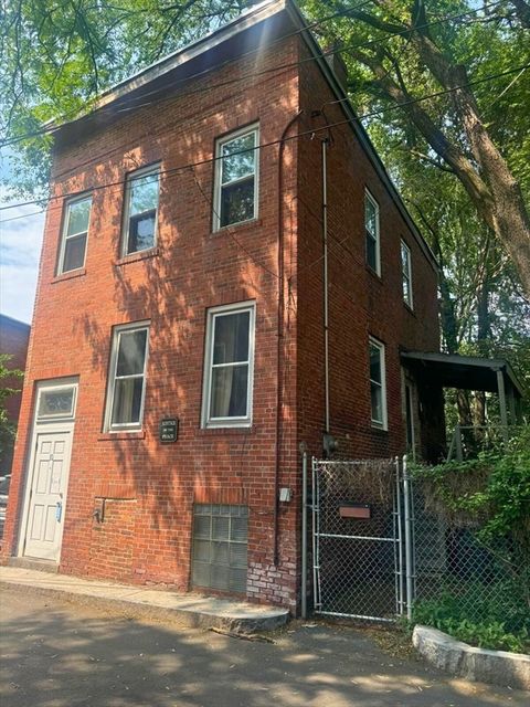 10 Eldridge Pl Chelsea MA 02150