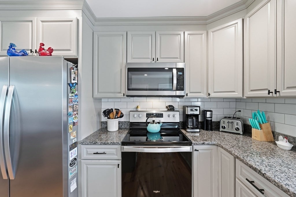 32 Nelson St, Warren, MA Photo #8