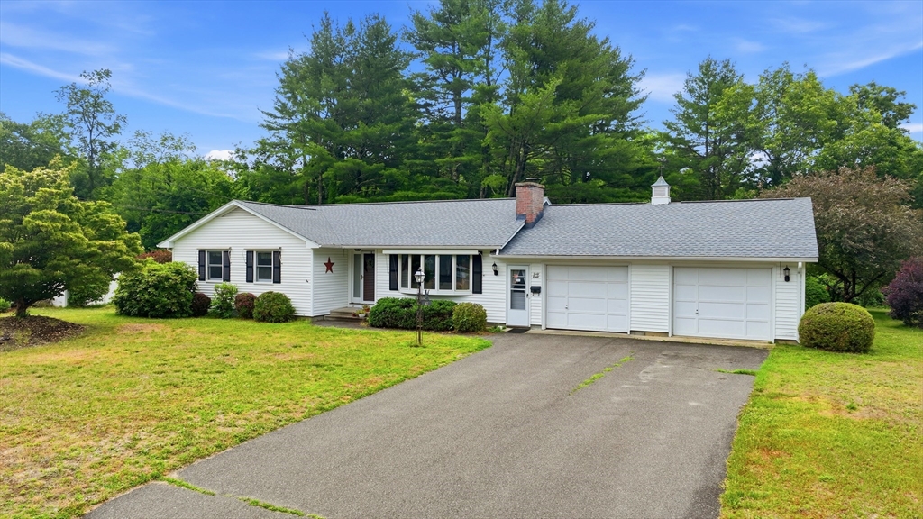 48 Hickory Dr