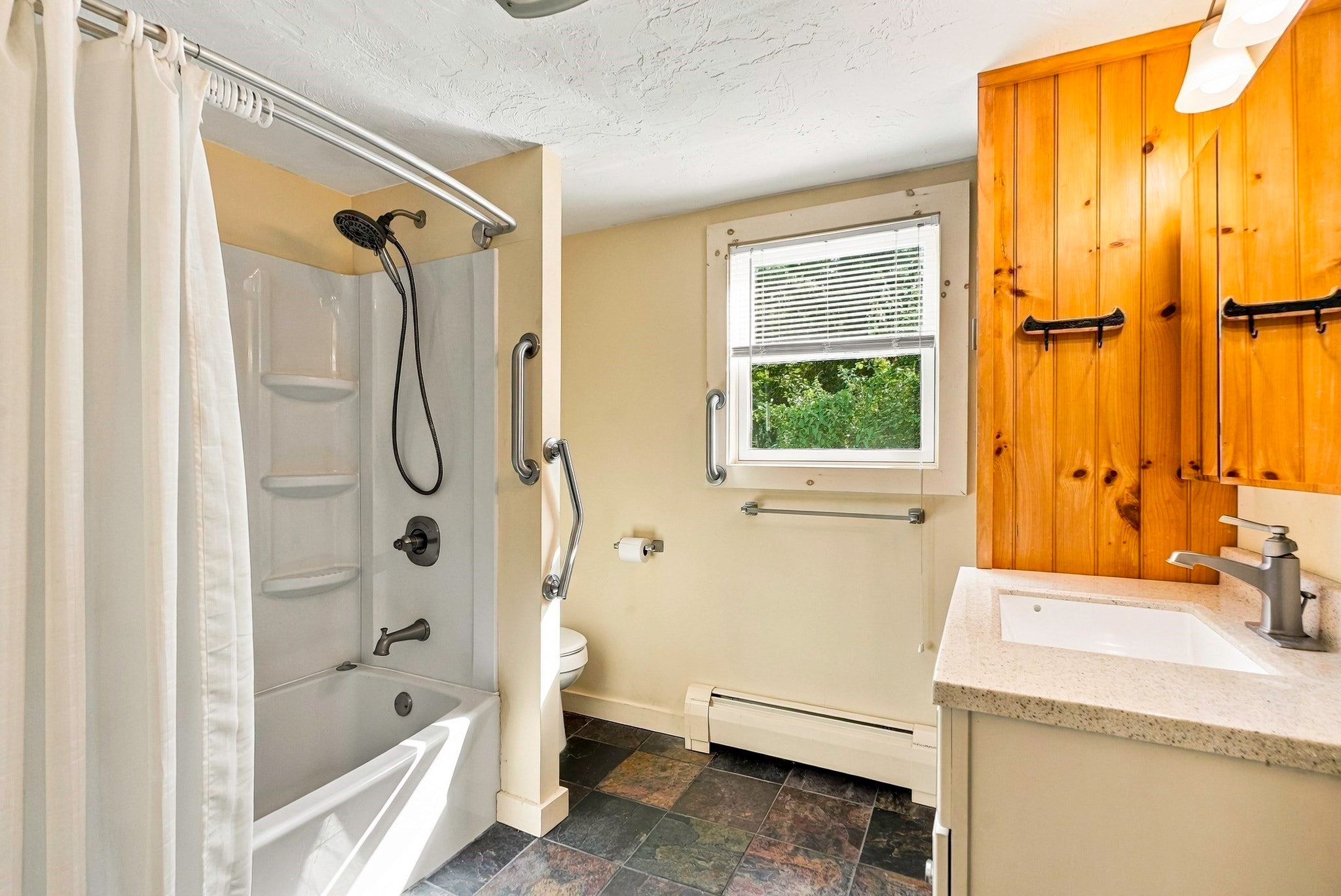 15 North St, Upton, MA Photo #23
