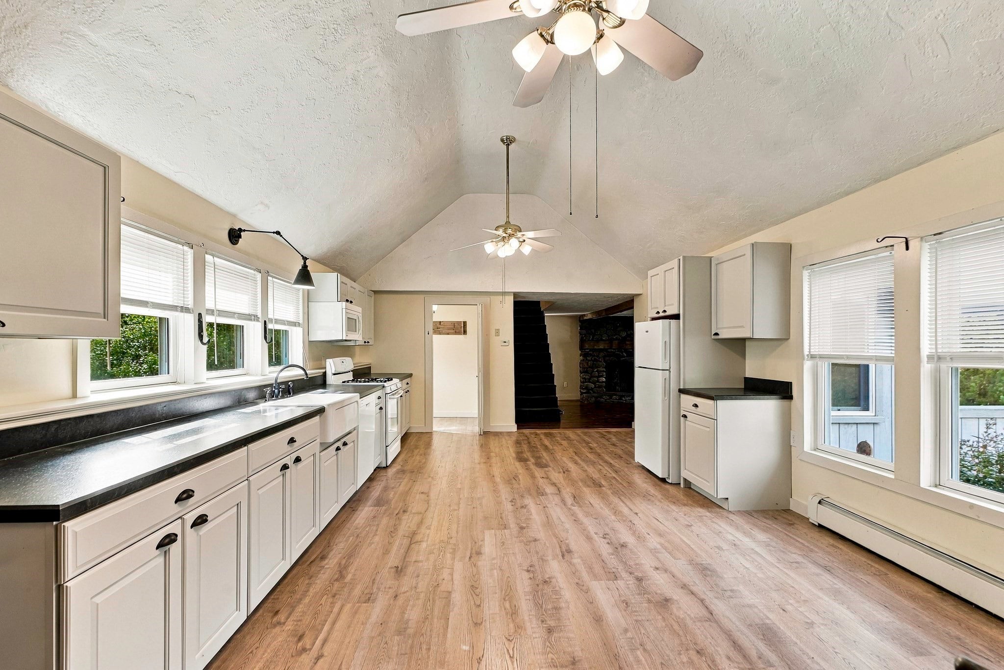 15 North St, Upton, MA Photo #10