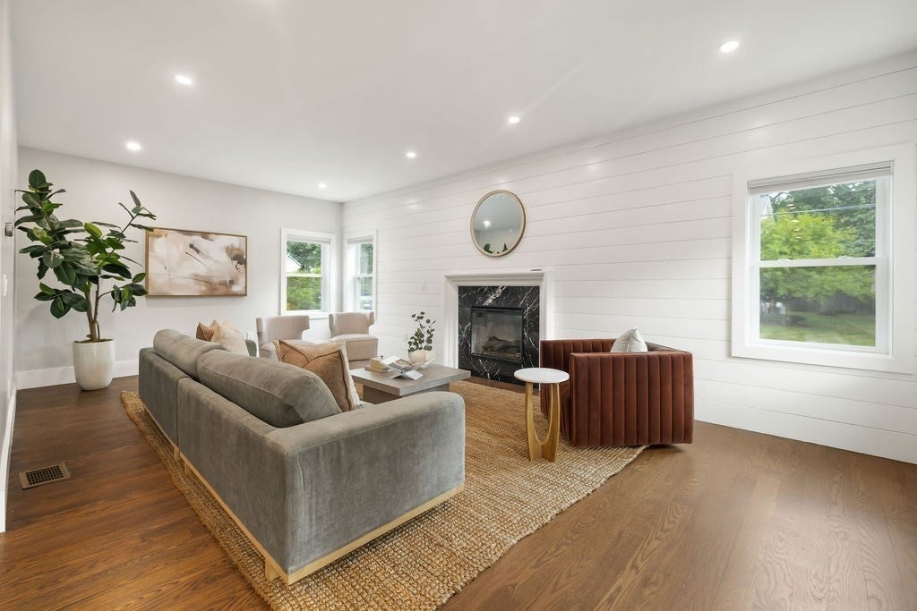 27 Connecticut Ave, Natick, MA, 27 Connecticut Ave, Natick, MA Photo #7