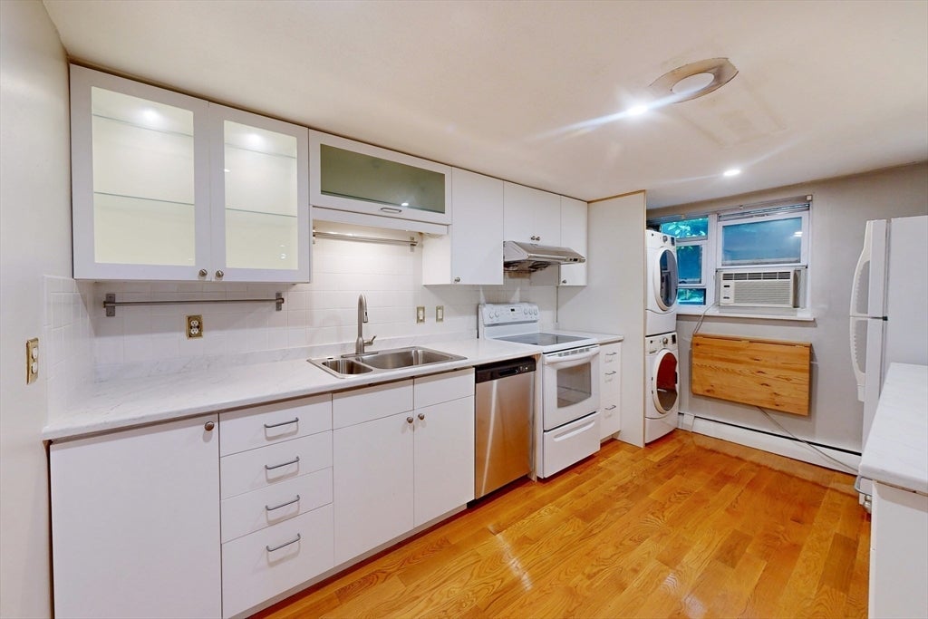 57 Colborne Rd B2