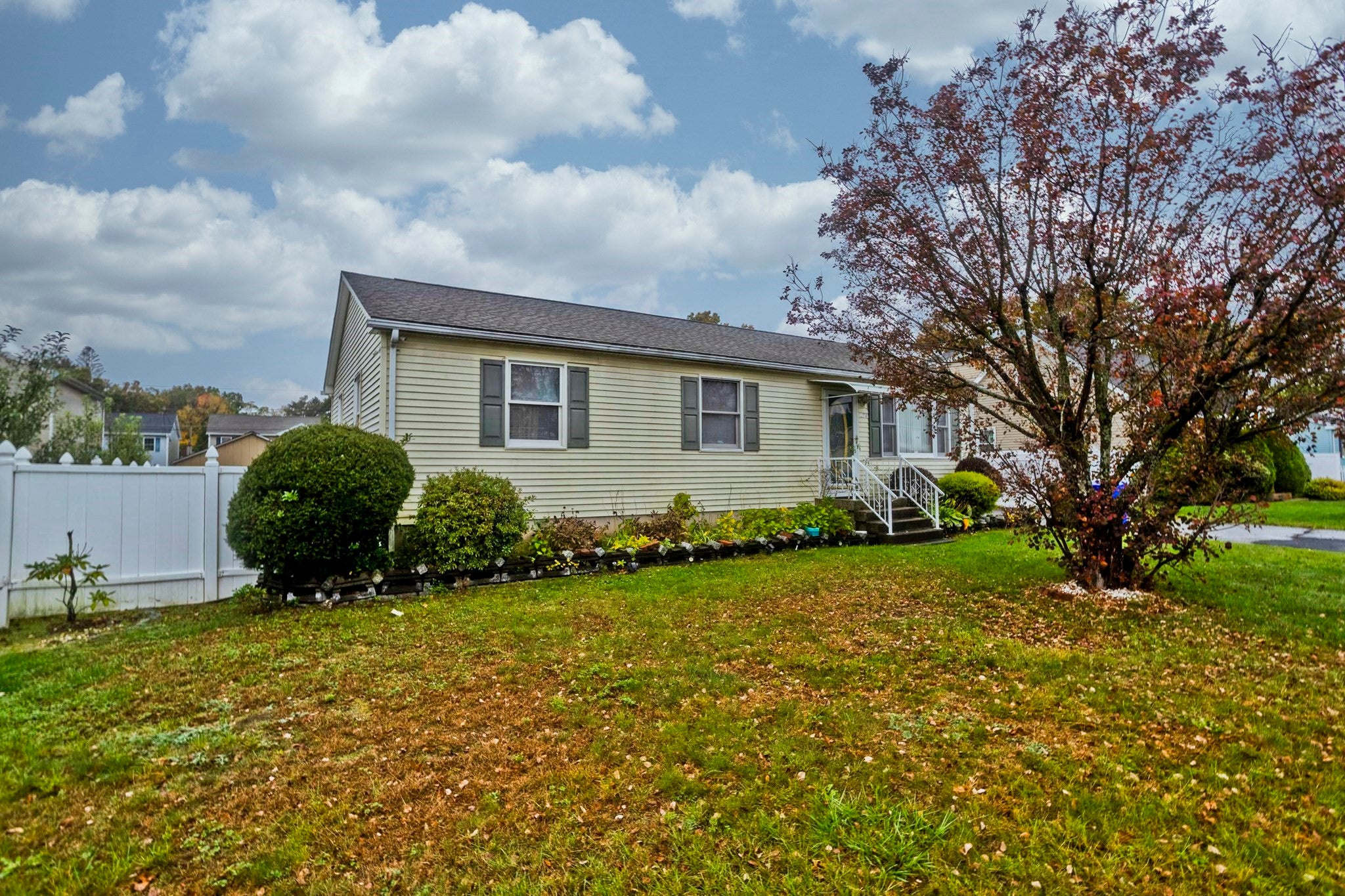 274 Gilbert Ave, Springfield, MA Photo #22