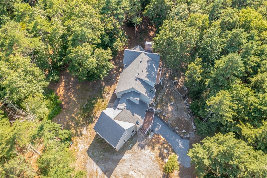121 Bump Rock Rd