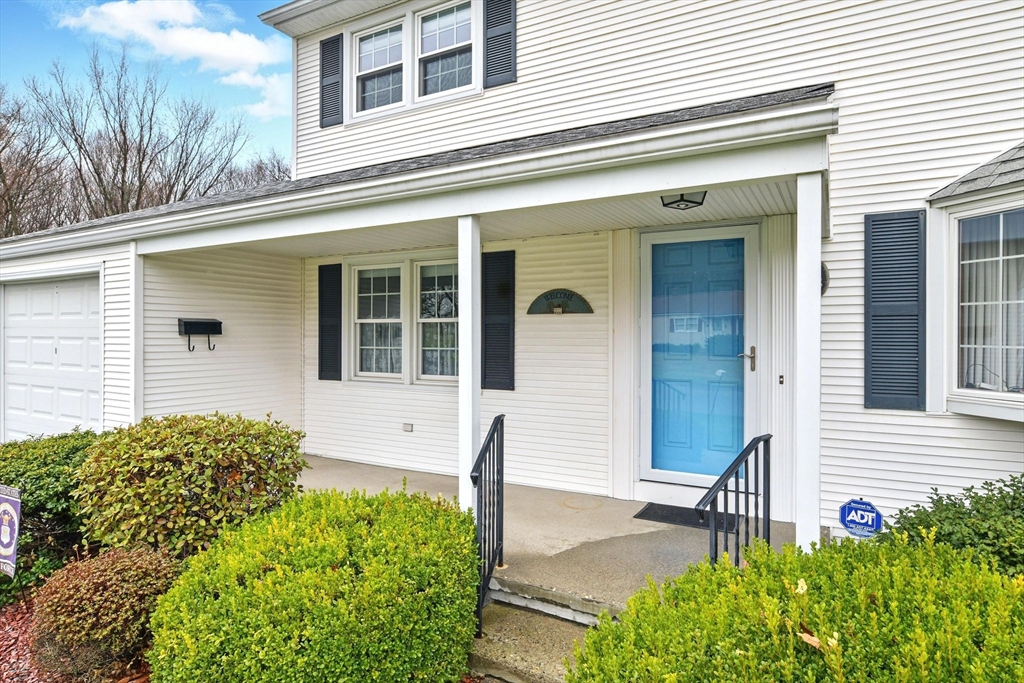 48 Longwood Dr