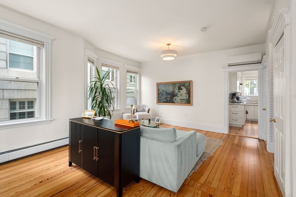 6-8 Bartlett St 3