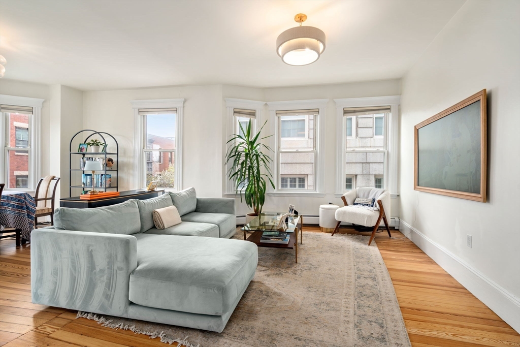 6-8 Bartlett St 3