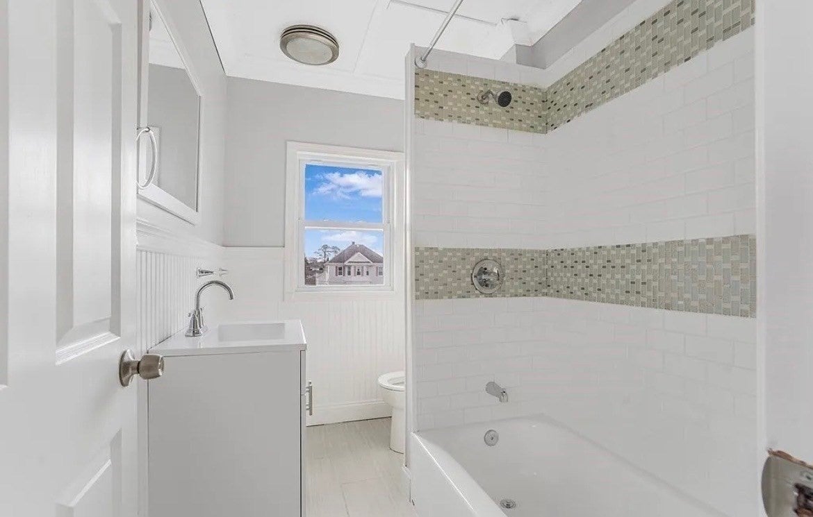 475 Tecumseh St, Fall River, MA, 475 Tecumseh St, Fall River, MA Photo #22