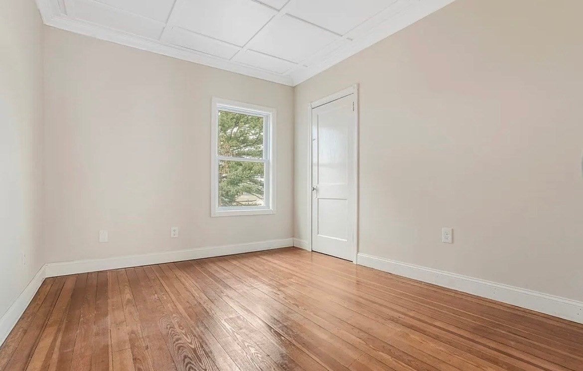 475 Tecumseh St, Fall River, MA, 475 Tecumseh St, Fall River, MA Photo #28