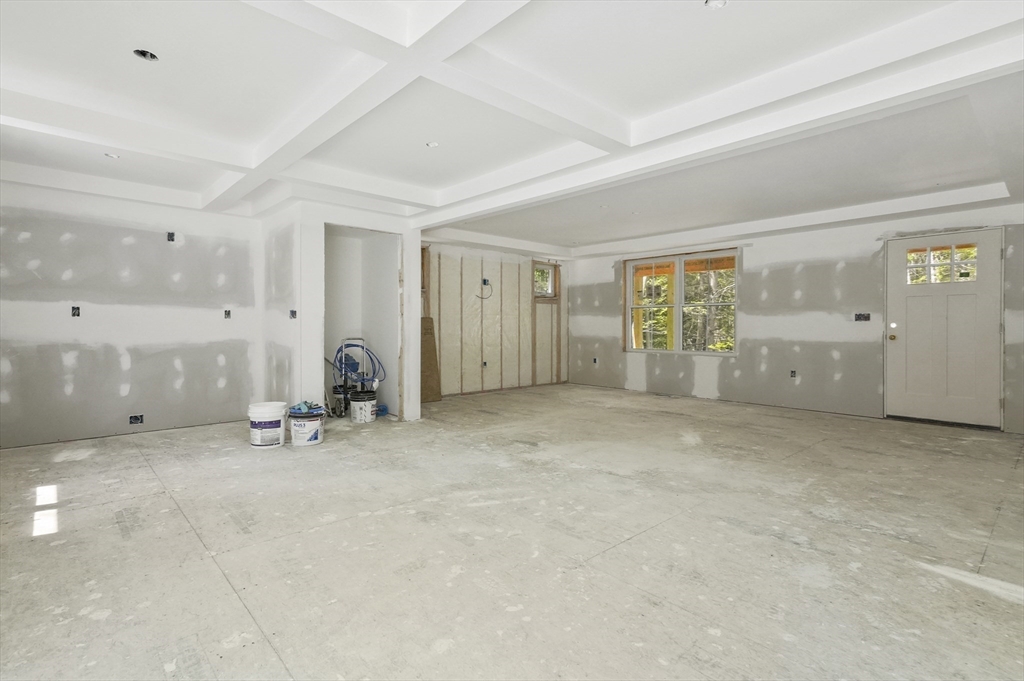 25 Bayberry Ln
