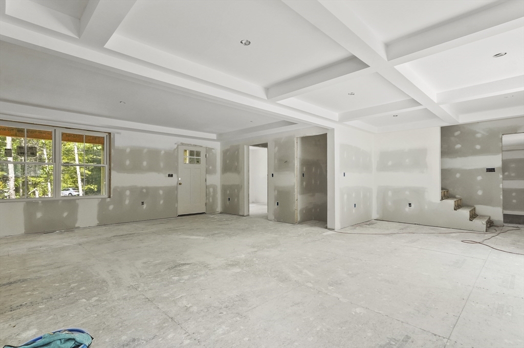 25 Bayberry Ln