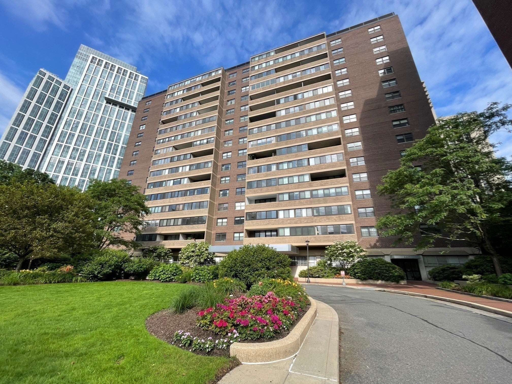 9 Hawthorne Place