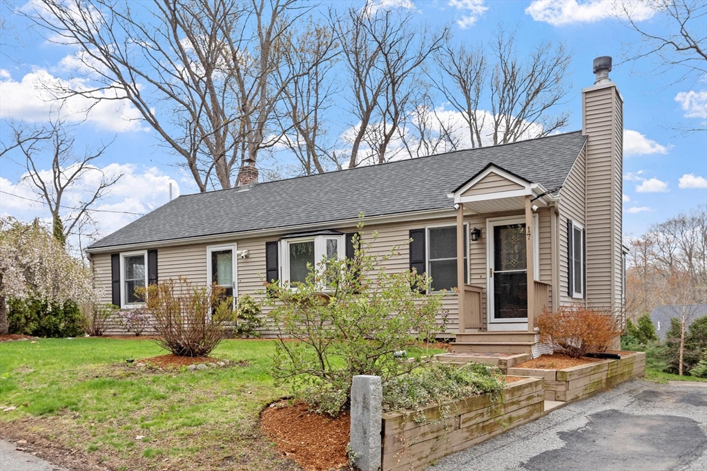 17 Ledgewood Dr.
