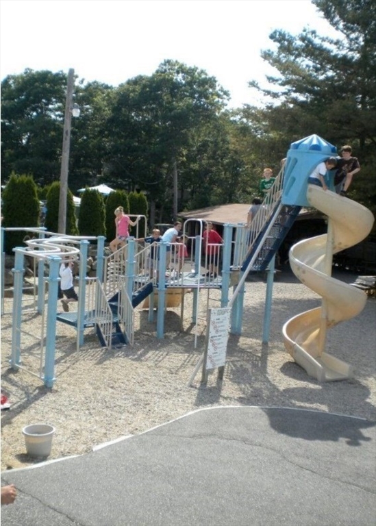 260-270 Macarthur Blvd., Rte 28