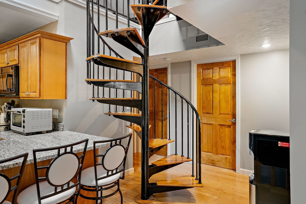 21 Margin St 34