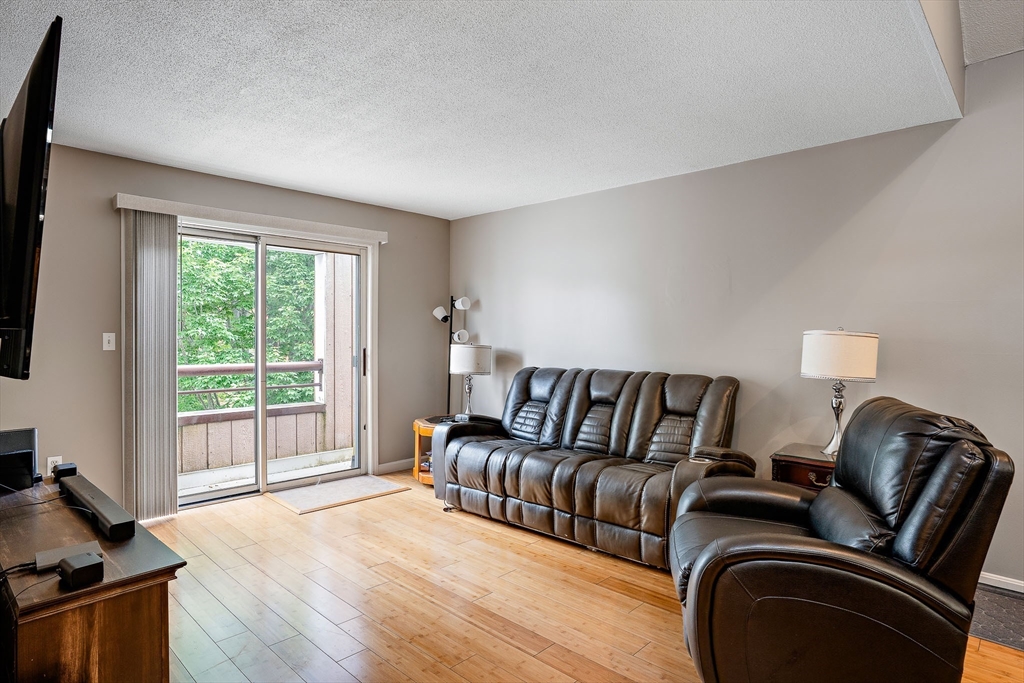 21 Margin St 34