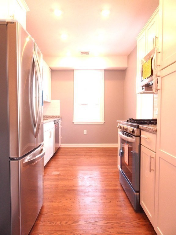 11-13 Pierce St