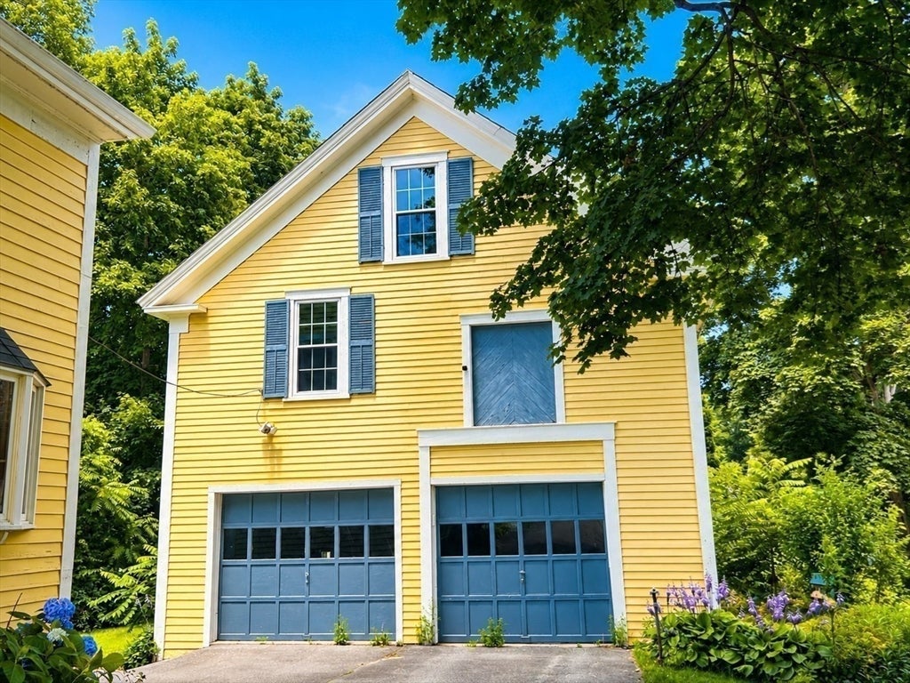 252 Water St, Clinton, MA, 252 Water St, Clinton, MA Photo #4