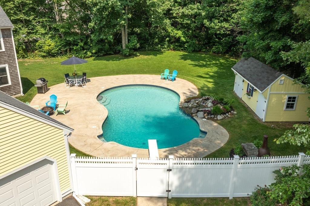 21 Hill Farm Rd