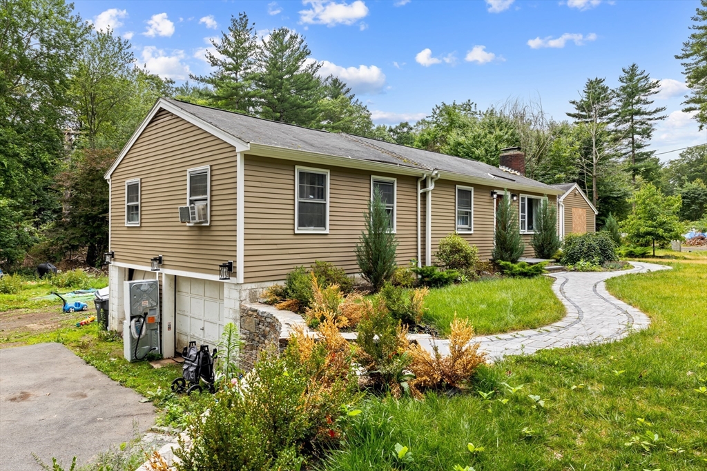 105 Fisher Rd