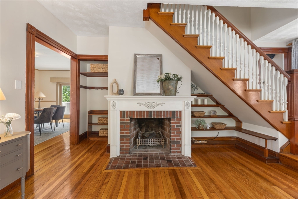 45 Vinton St