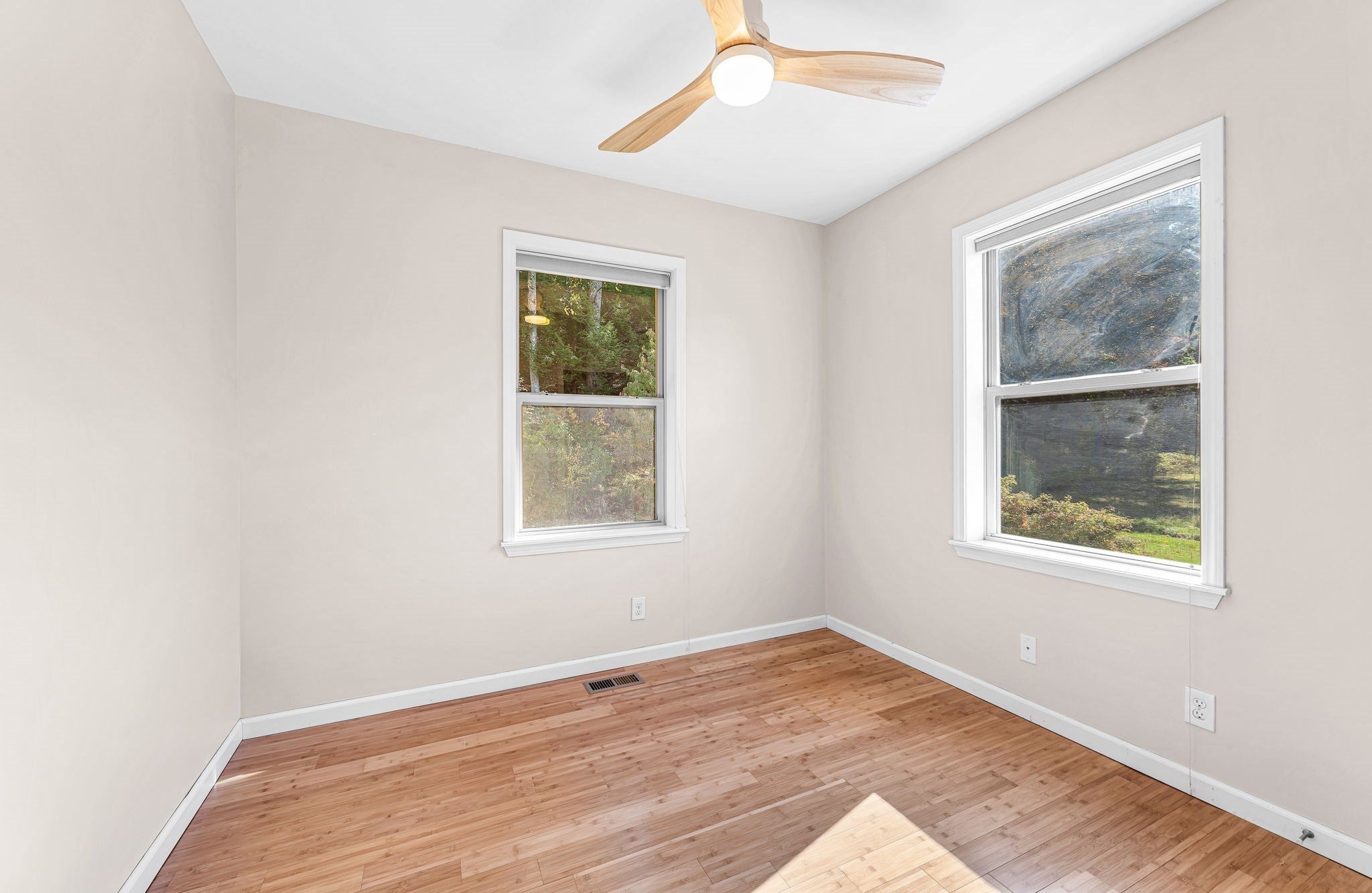 250 N Main St, Sunderland, MA Photo #26