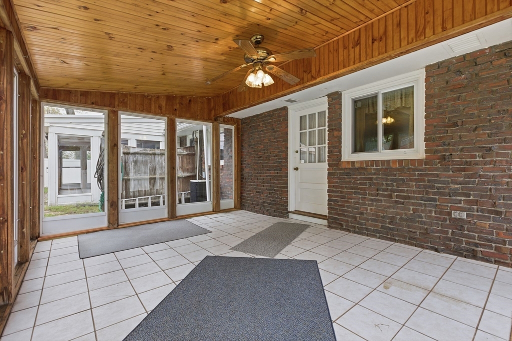3 Spruce St, Stoneham, MA Photo #28