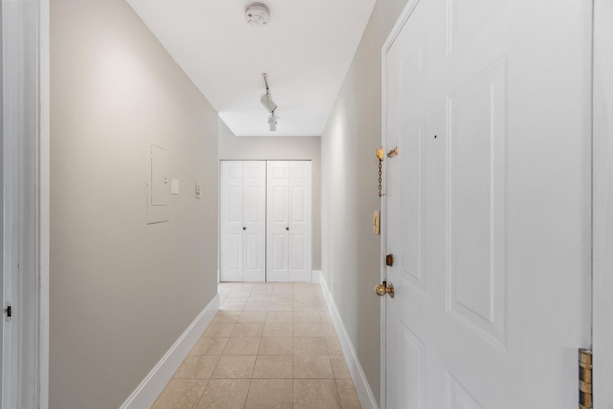 54 Forest St 412, Medford MA 02155