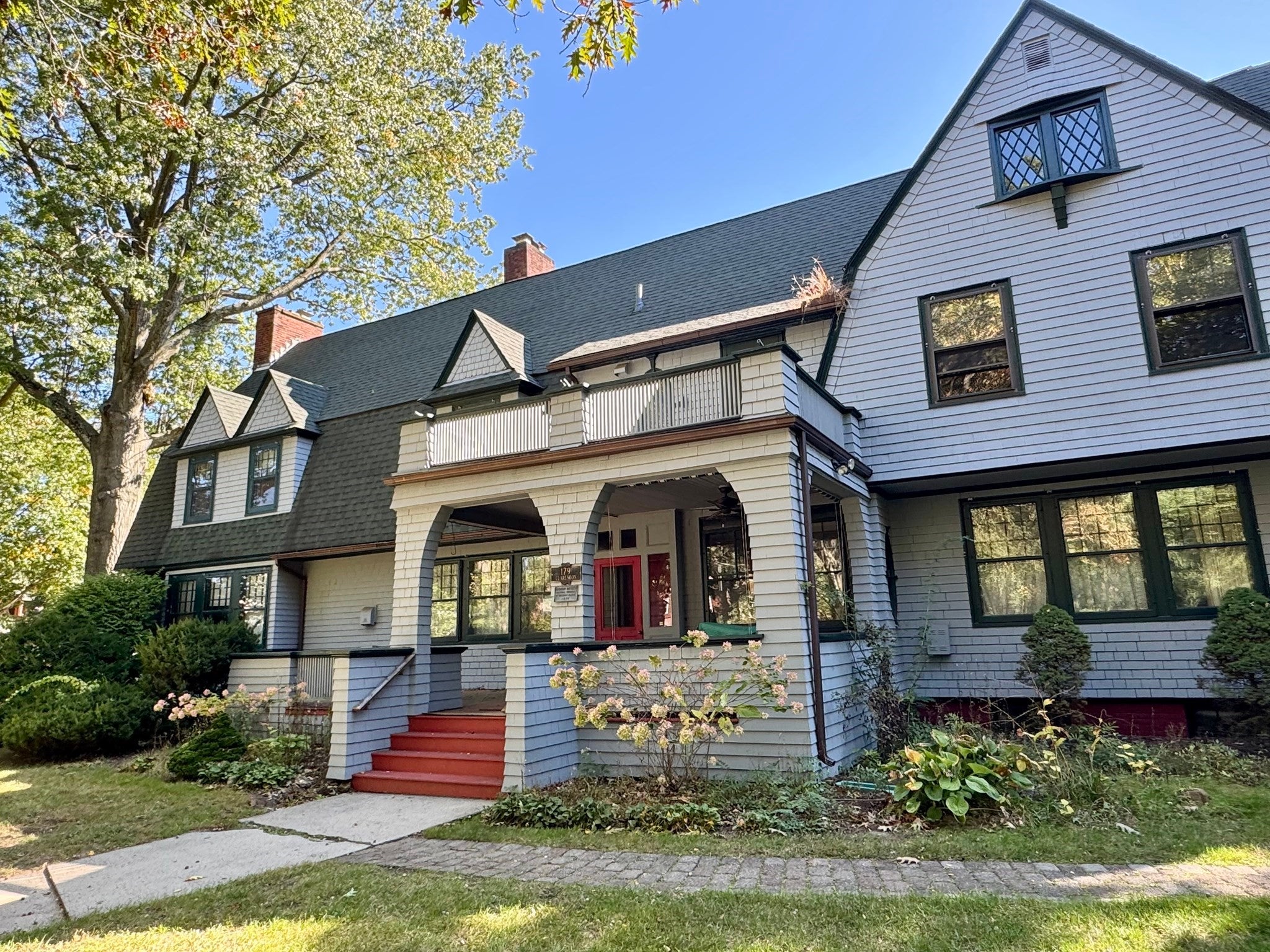 Photo of 179 Clarendon St, Springfield, MA