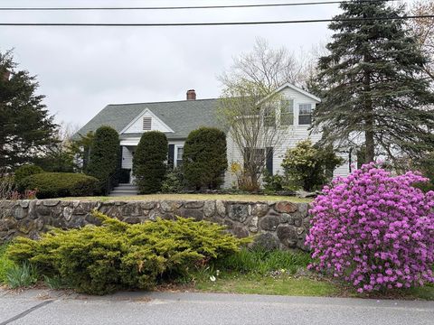 Photo of 8 Wellington Lane Ave, Lexington, MA 02421 (MLS # 73510231)