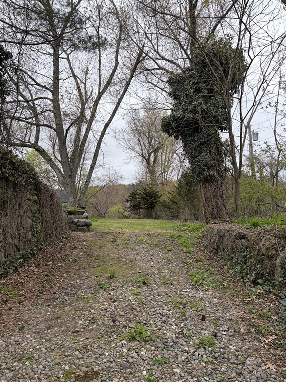 8 Wellington Lane Ave