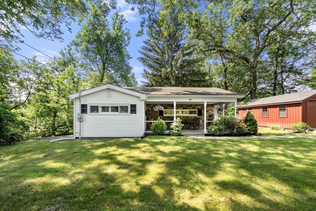 41 Bungalow St