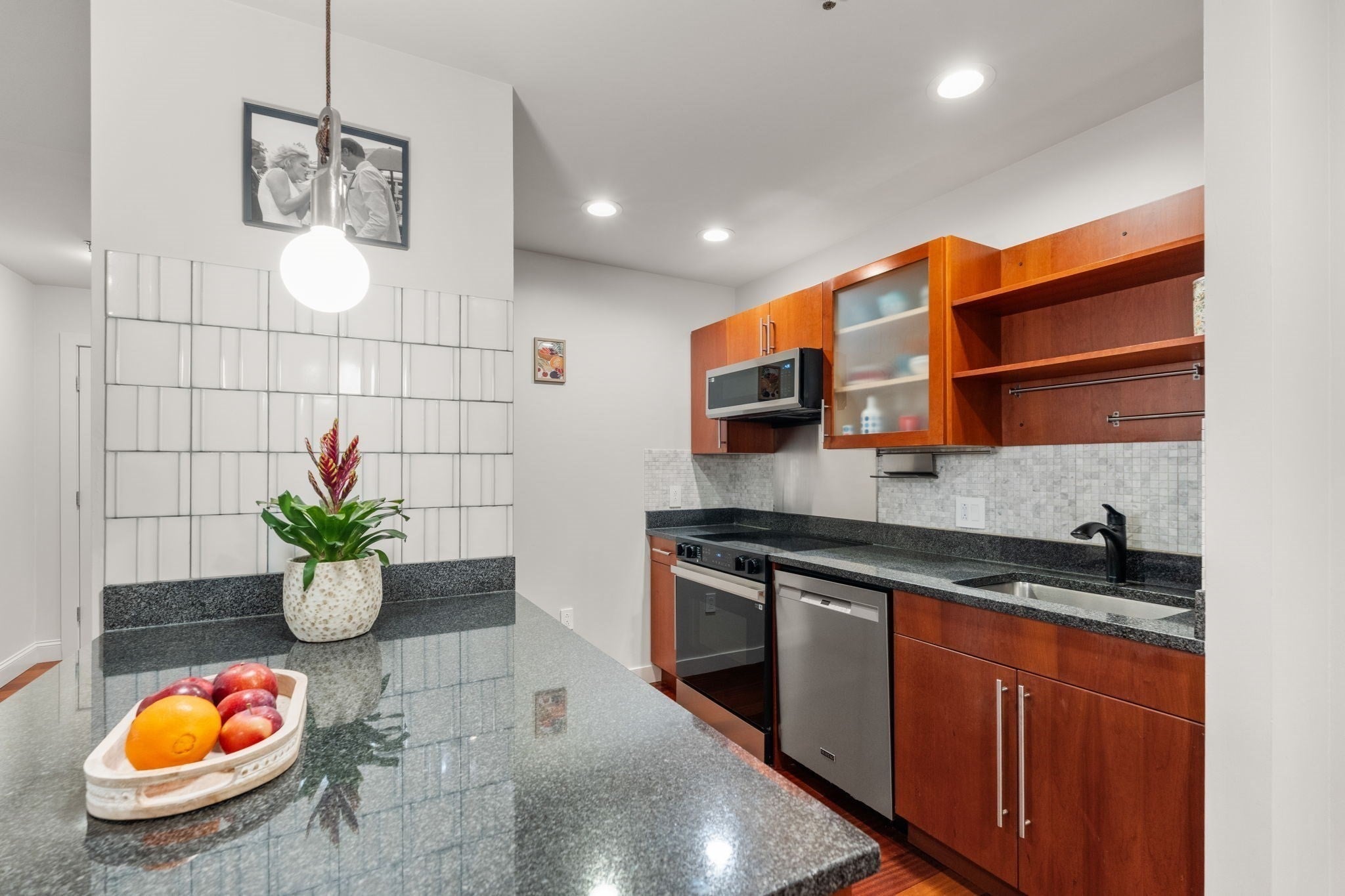 17 Otis St #D105, Cambridge, MA Photo #8