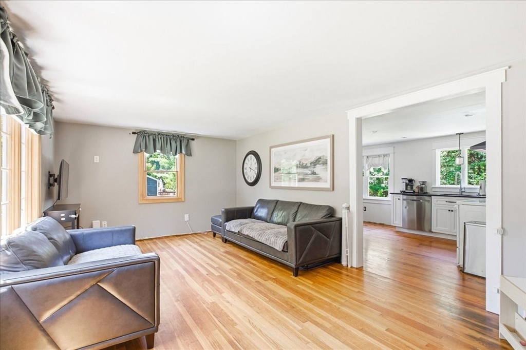 688 Plymouth St, Middleboro, MA Photo #16