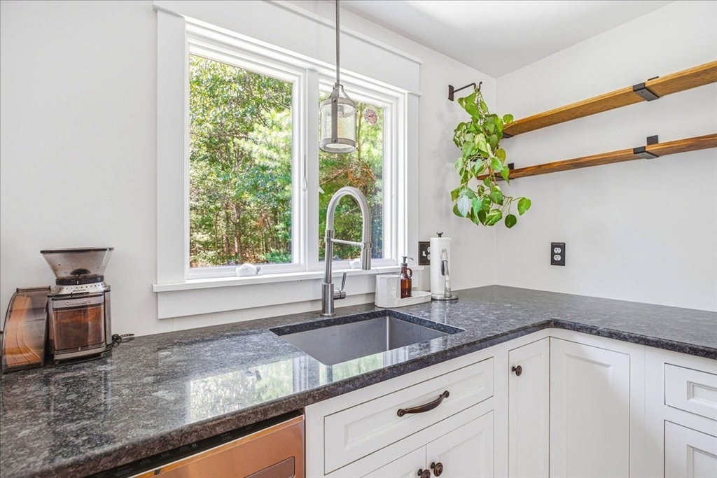 688 Plymouth St, Middleboro, MA Photo #9