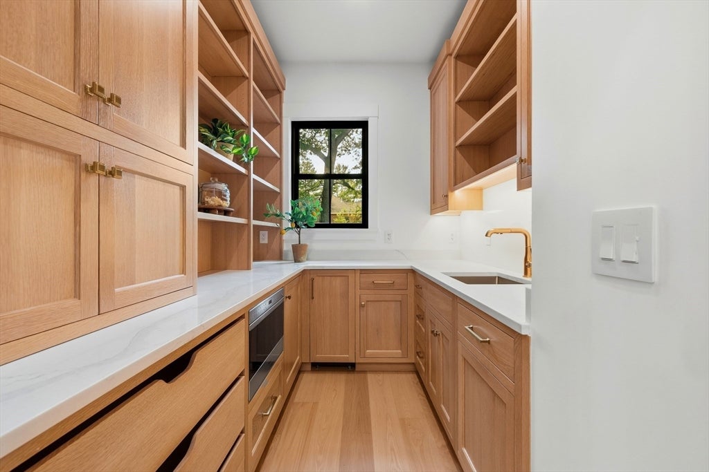 29 Hartford St, Dover, MA Photo #13